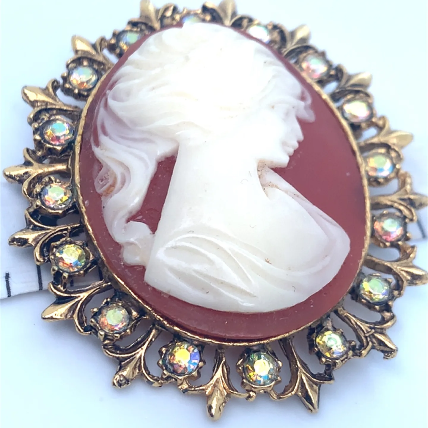 Vintage Cameo Brooch with Rhinestones image indicator(7)
