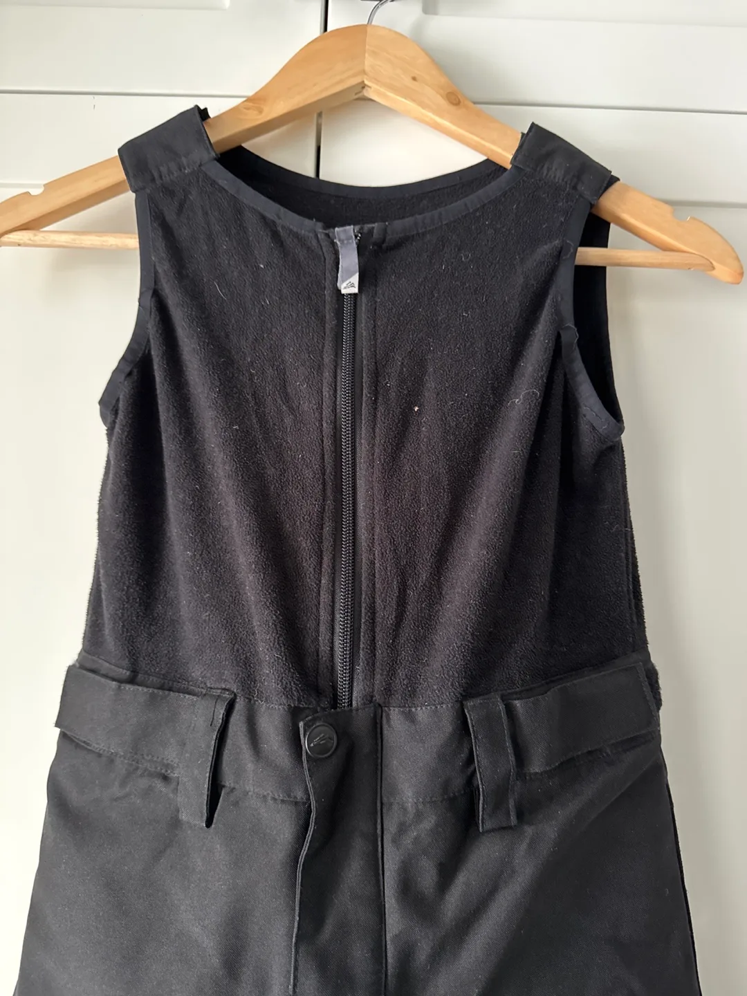 #ThriftyPicks Jupa Kids Ski/Snow Bib Size 6 - Room To Grow! image indicator(4)