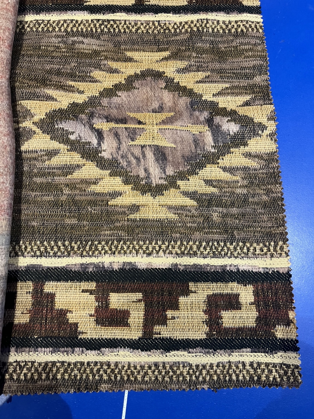 # thrifty picks table mats - photo 2