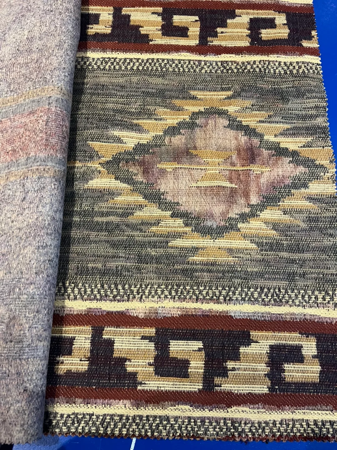 # thrifty picks table mats image indicator(4)