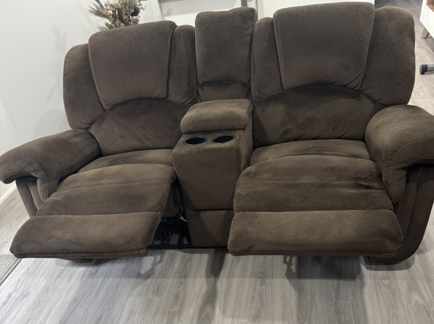 Reclining Sofa with Console set of 2 - photo 4