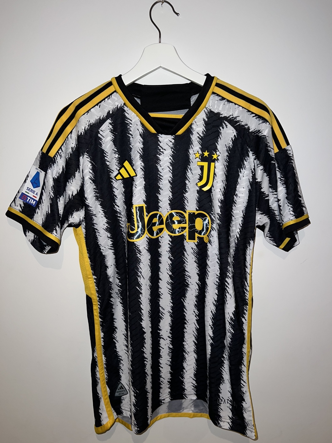 Juventus FC 2021-22 Away Jersey (Chiesa #7) - Size L