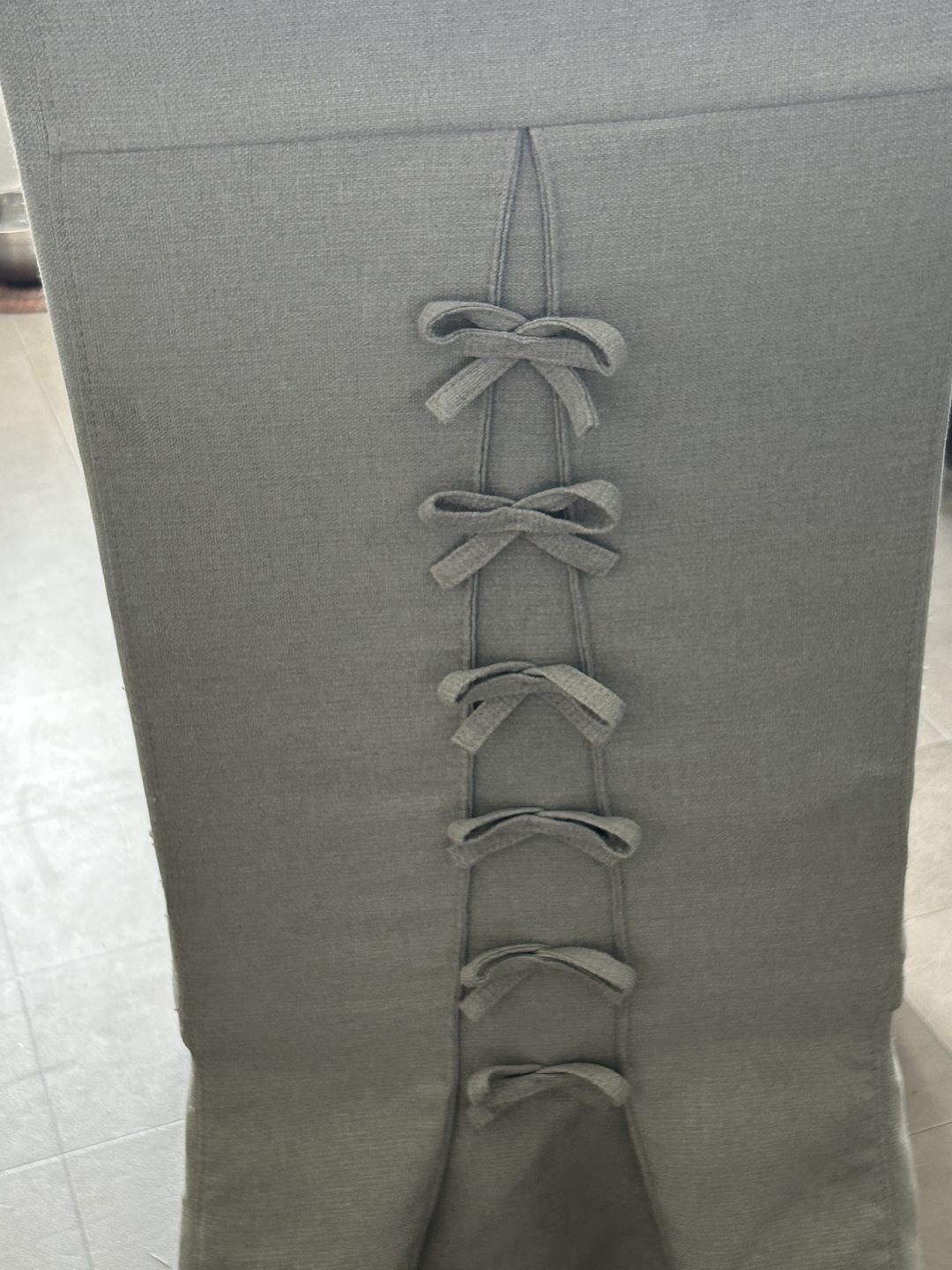 4 Clean & solid kitchen chairs (covers optional) - photo 4