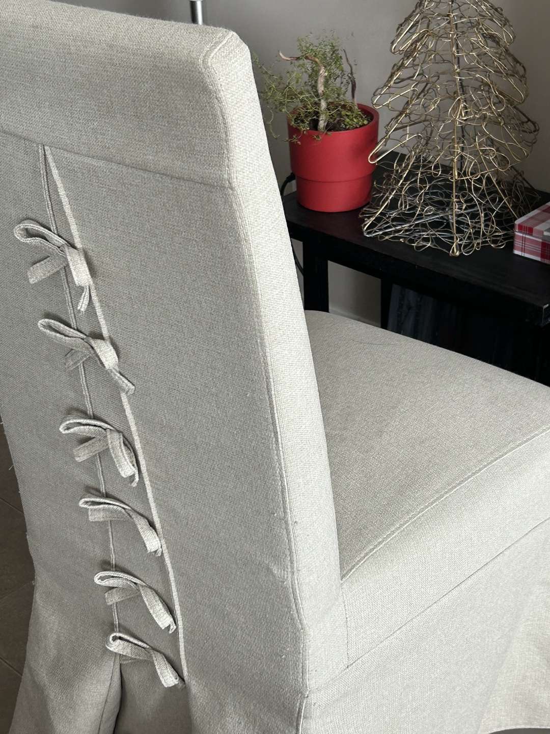 4 Clean & solid kitchen chairs (covers optional) - photo 3