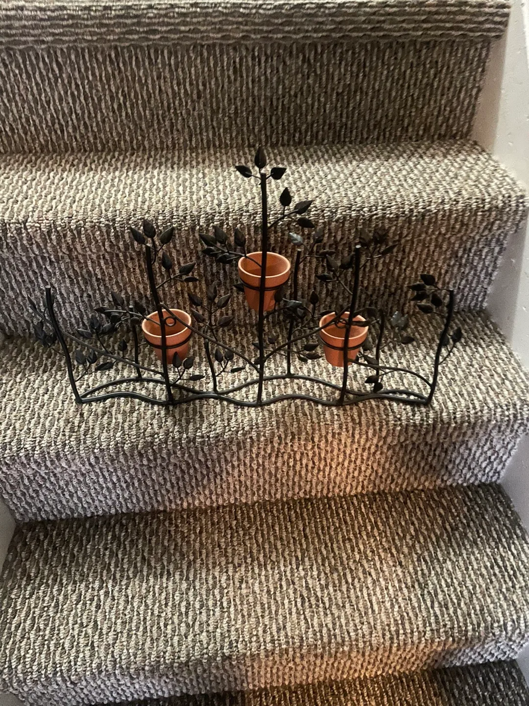 Wrought Iron Ivy Wall Planter with Pots image indicator(3)