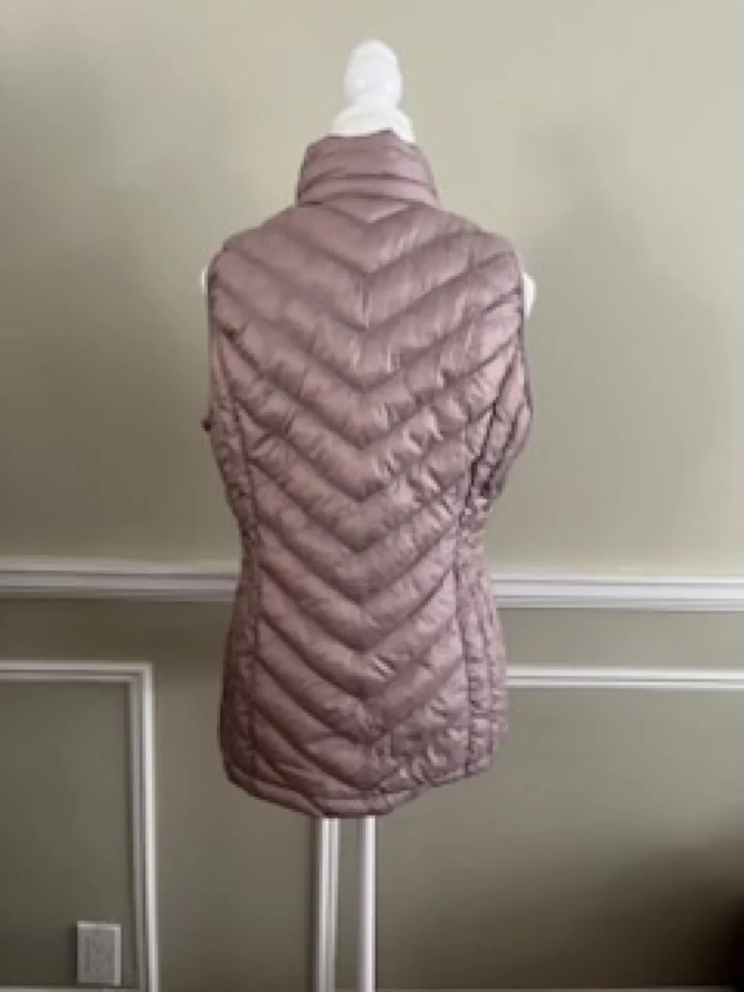 Pink Quilted Vest image indicator(4)