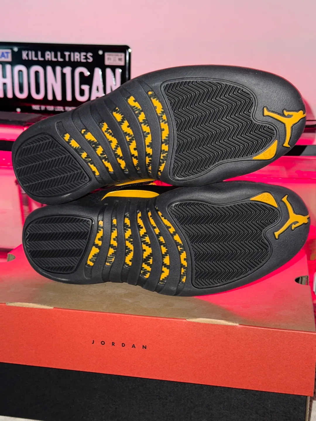 Nike Air Jordan 12 Retro Black/Taxi Men's 12 image indicator(4)