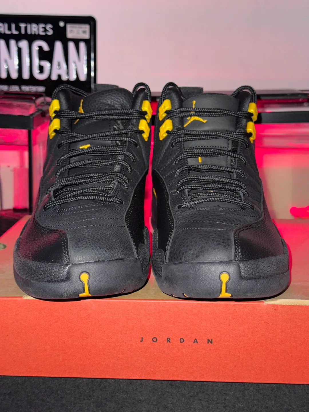 Nike Air Jordan 12 Retro Black/Taxi Men's 12 image indicator(3)
