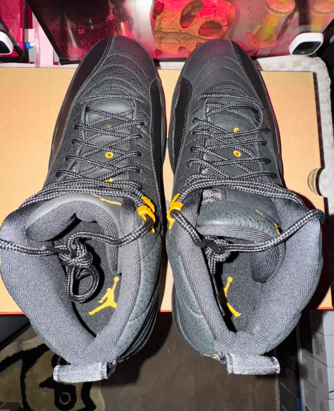 Nike Air Jordan 12 Retro Black/Taxi Men's 12 image indicator(6)