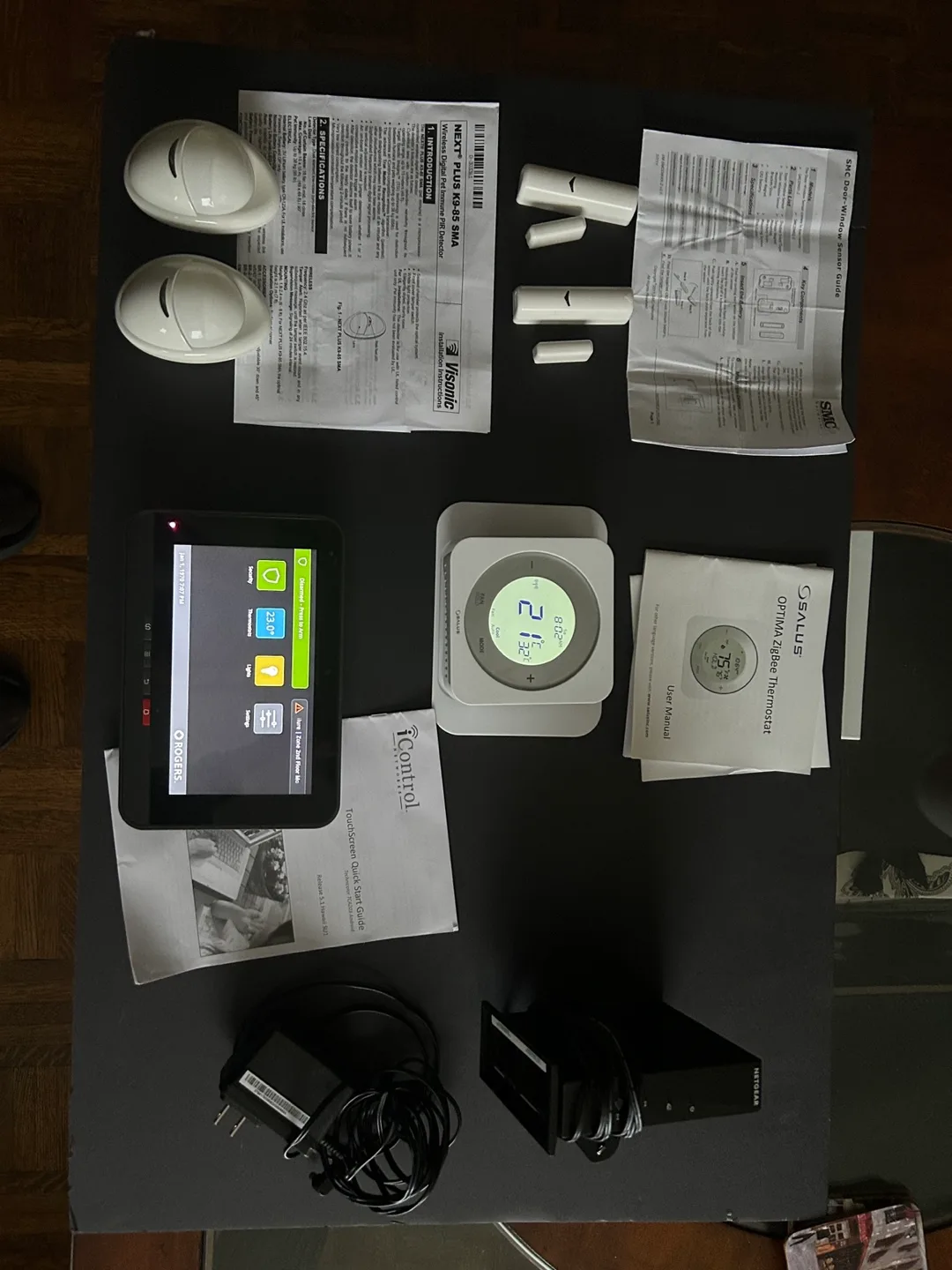 Rogers Home Security System Bundle, touch screen Keypad thumbnail