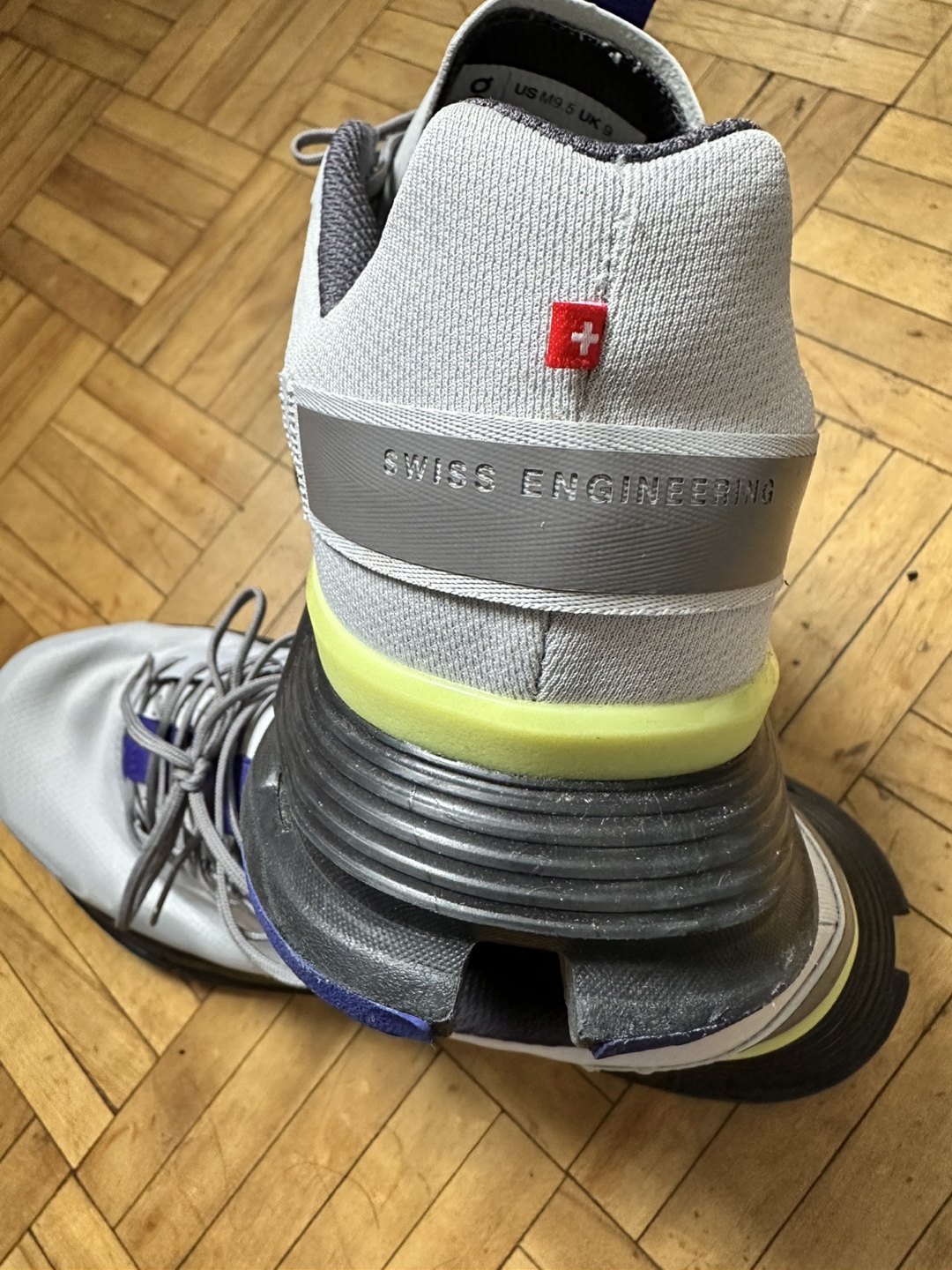 On Running Cloudstratus Running Shoes - photo 2