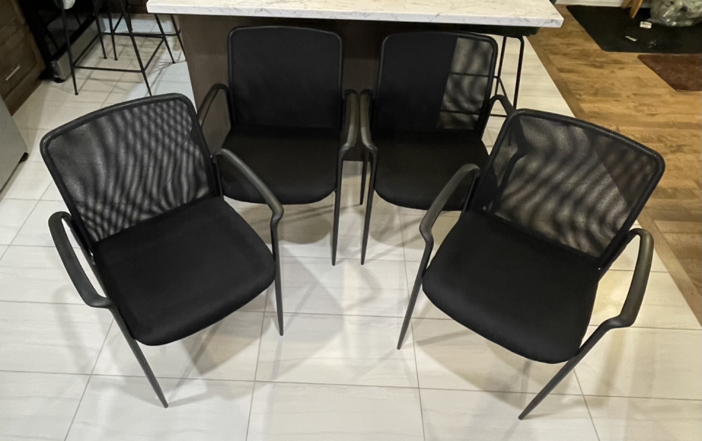 Square dining table and four chairs - photo 5