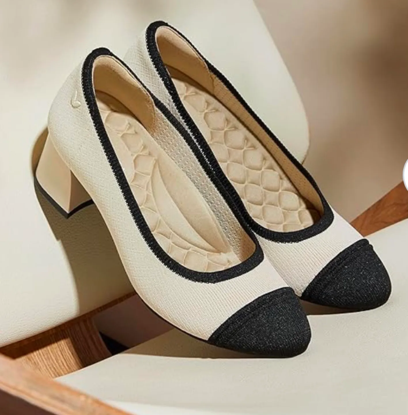 Vivaia Women's Knitted Low Heel Pumps image indicator(4)