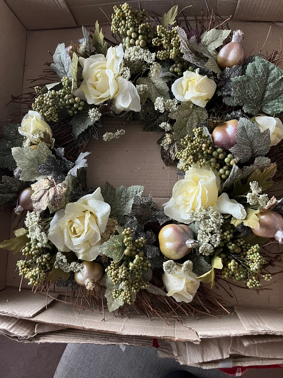 Artificial Floral Wreath thumbnail