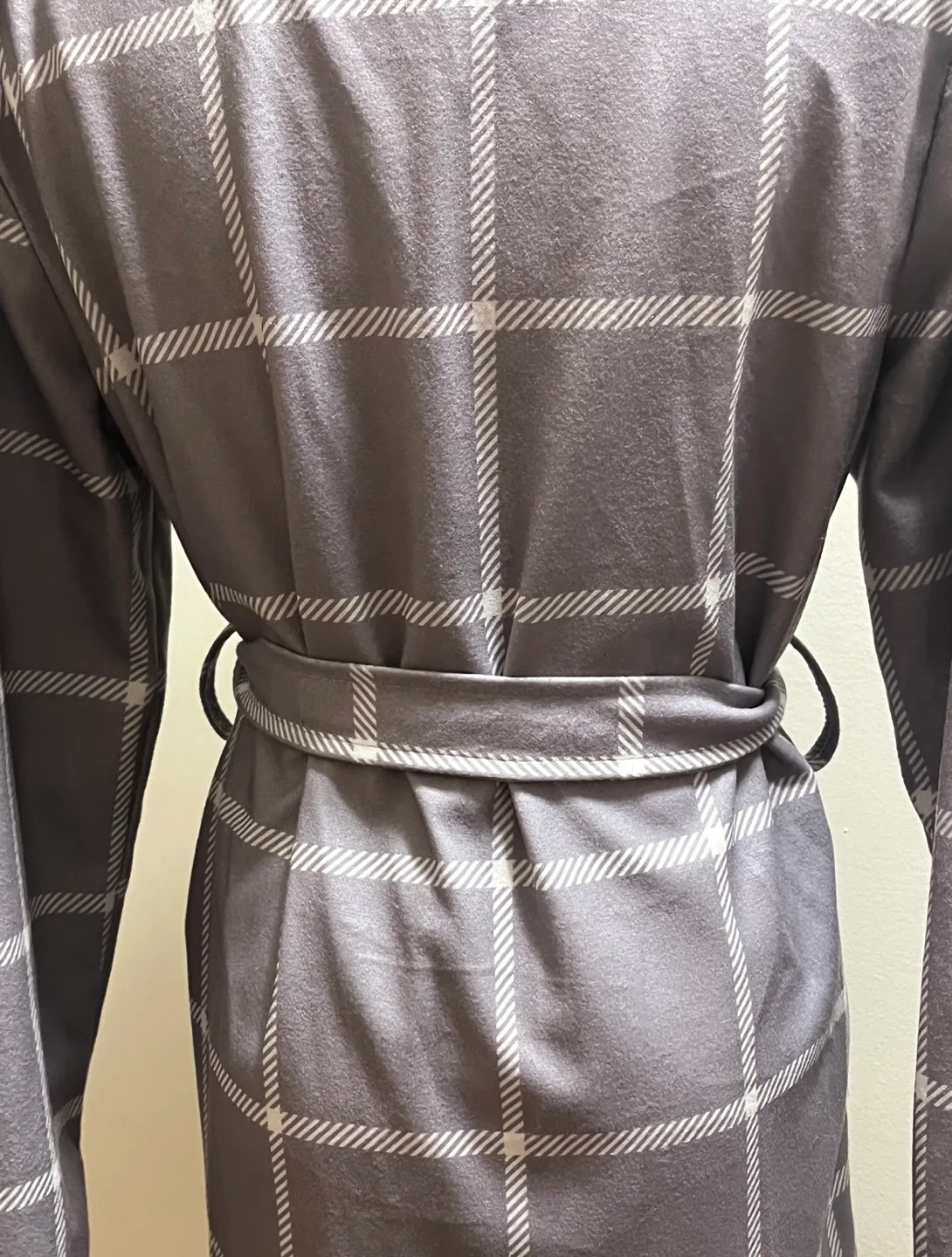 Kayaiv Grey Plaid belted wrap coat sz M image indicator(4)