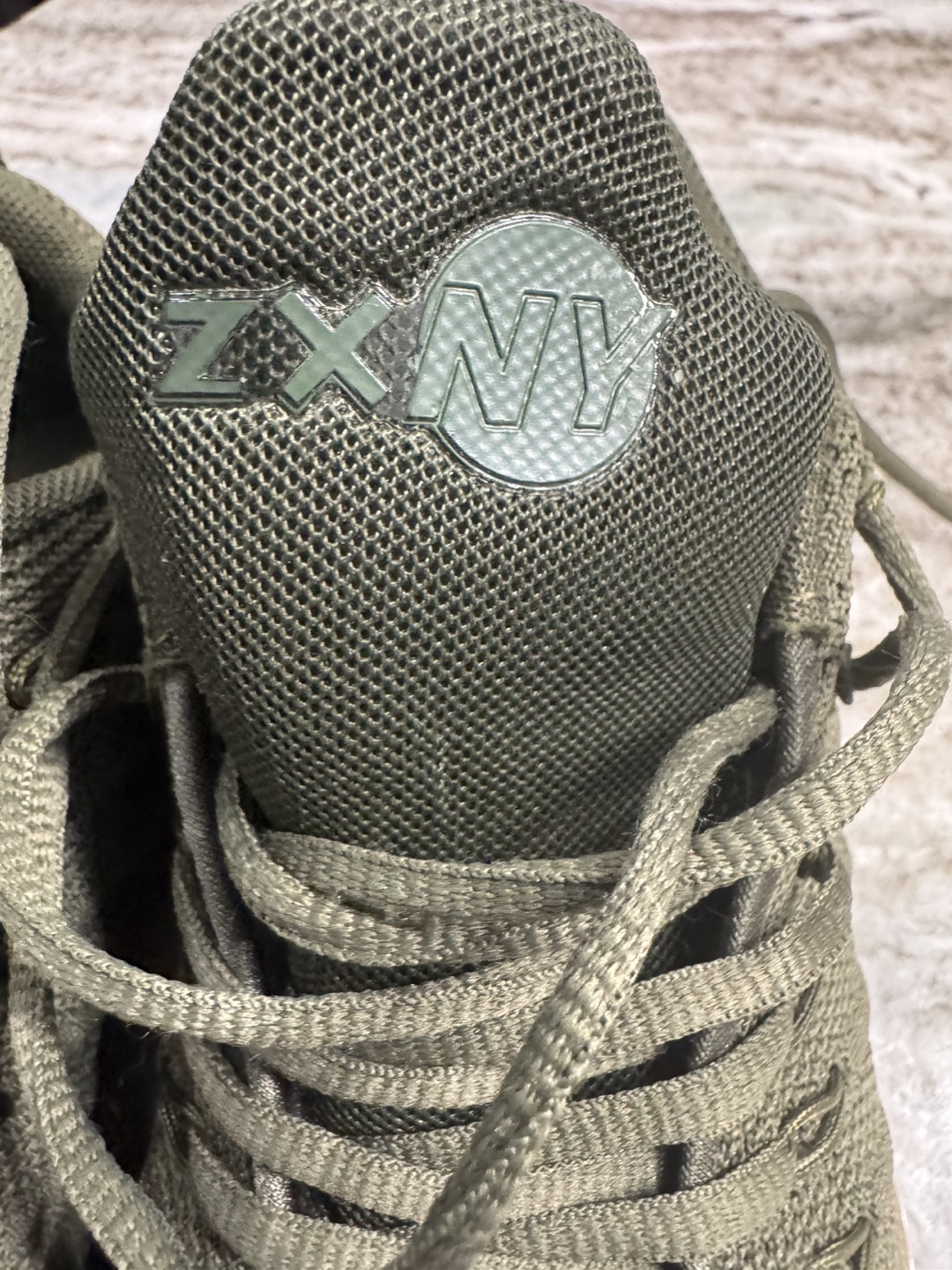 ZXNY Men's Olive Green Sneakers Size 9 - photo 2
