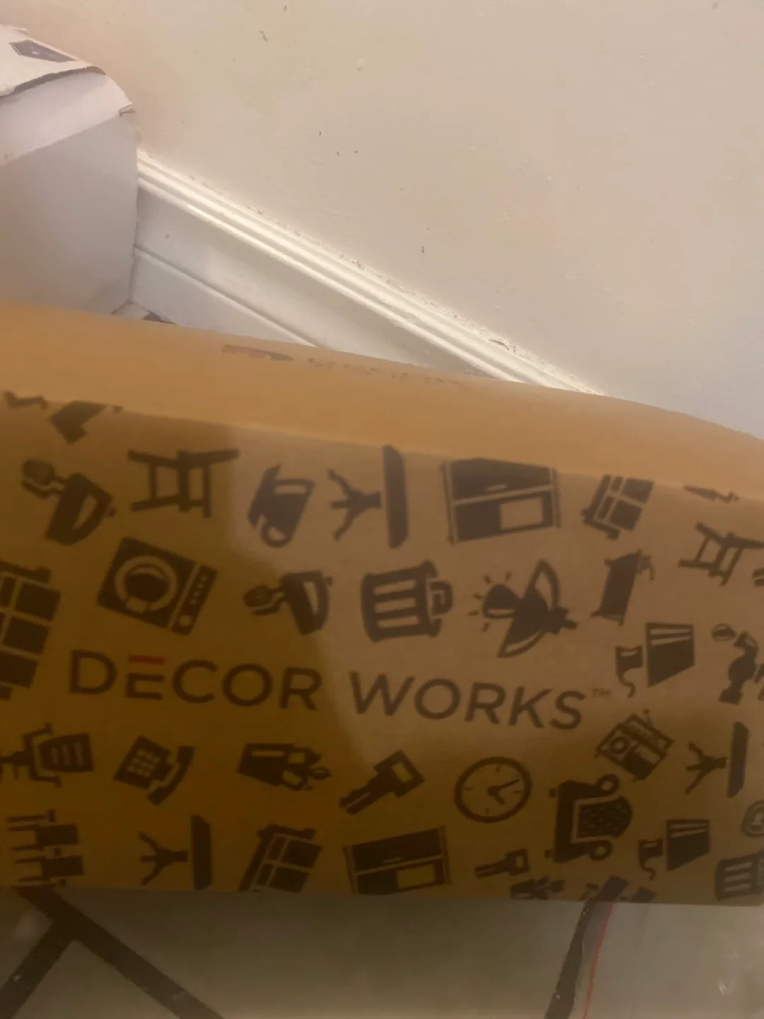 Decor Works 12-ounce Plastic Tumblers (Set of 6) image indicator(3)