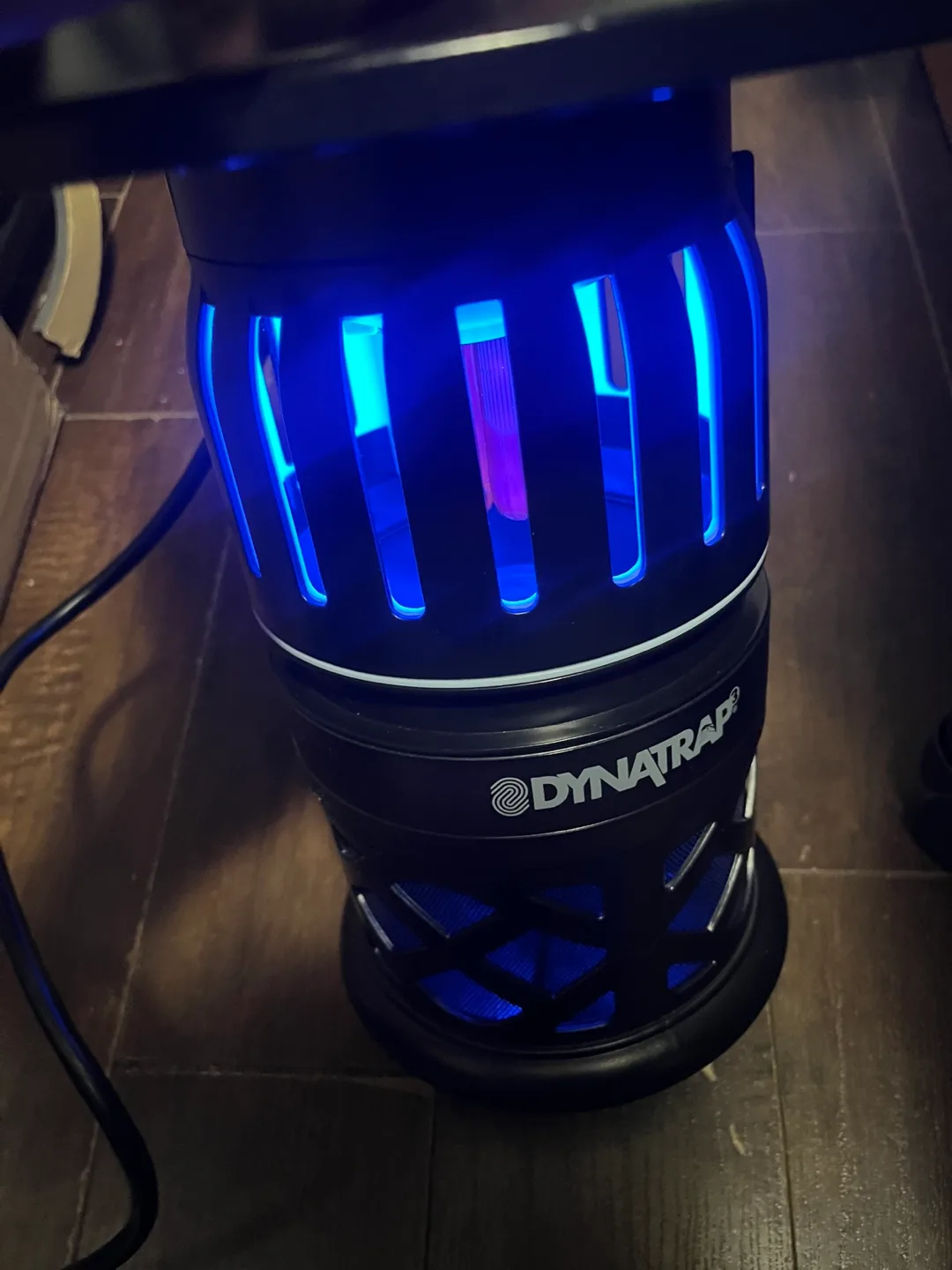 DynaTrap Insect Trap with catch can image indicator(3)