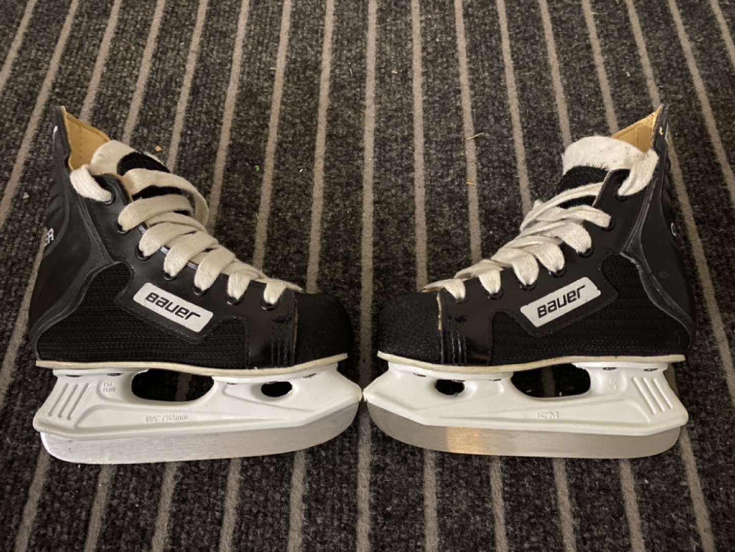 Ice Skates Toddlers Children ages 1 to 3.