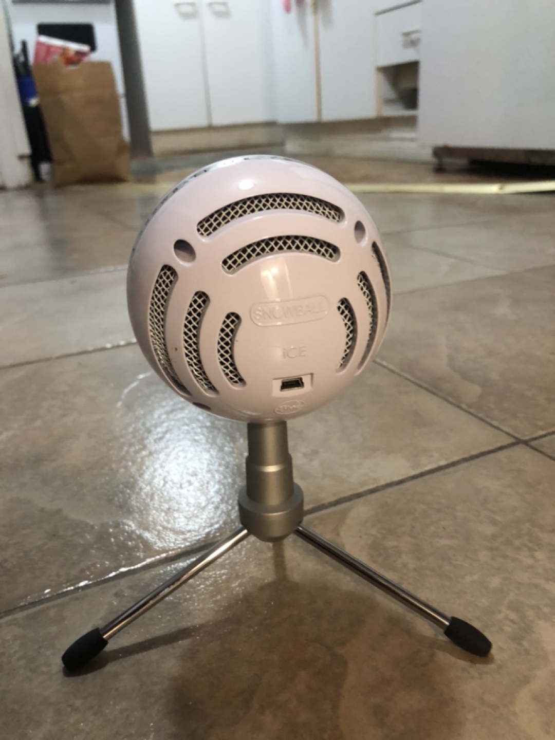 Blue Snowball Ice Condenser Microphone - photo 3