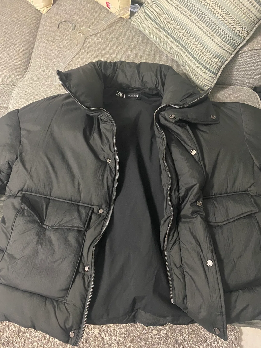 Zara Black Puffer Jacket image indicator(2)