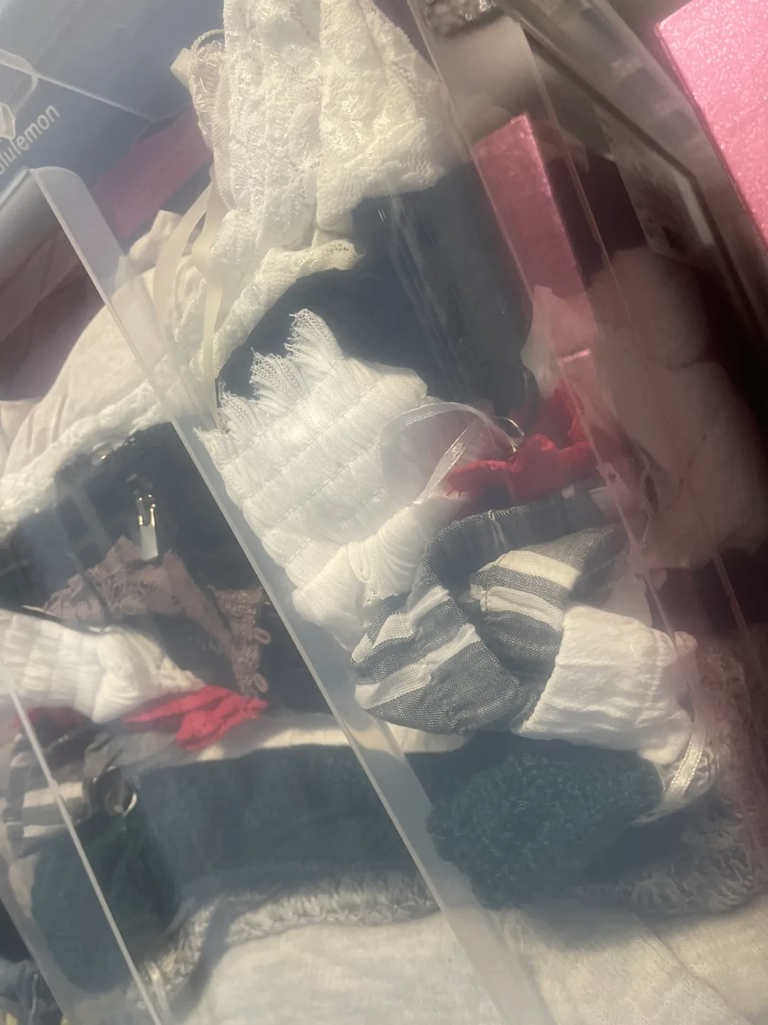 Dynamite clothing in bin image indicator(2)