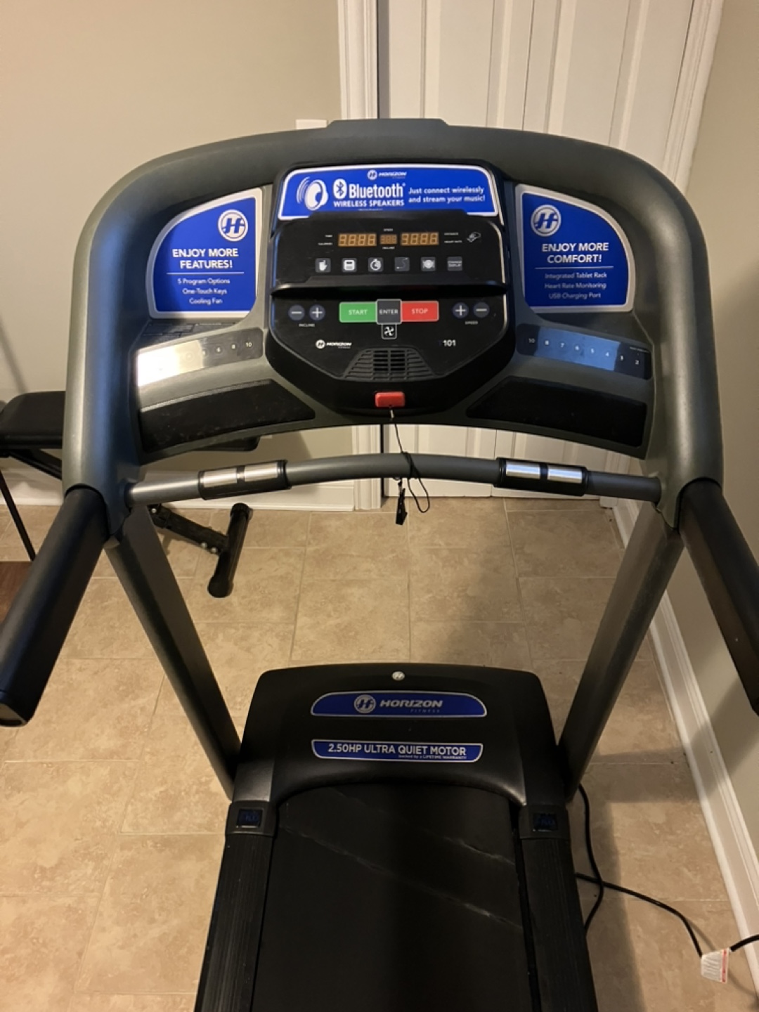 Horizon Treadmill - Folding - photo 2