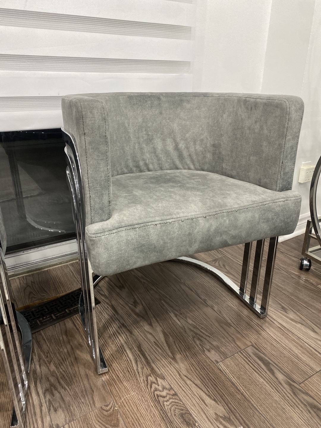 Set of 2 Chrome Accent Chairs - photo 2