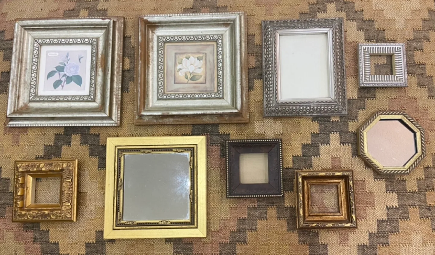 Set of 10 Picture Frames image indicator(3)