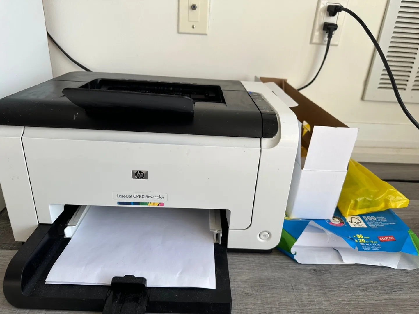 HP LaserJet CP1025nw Color Printer thumbnail