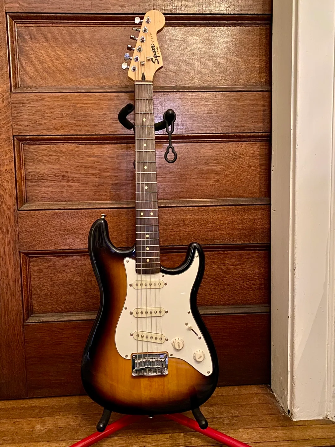 3/4 Fender Squier Stratocaster Electric Guitar image indicator(2)