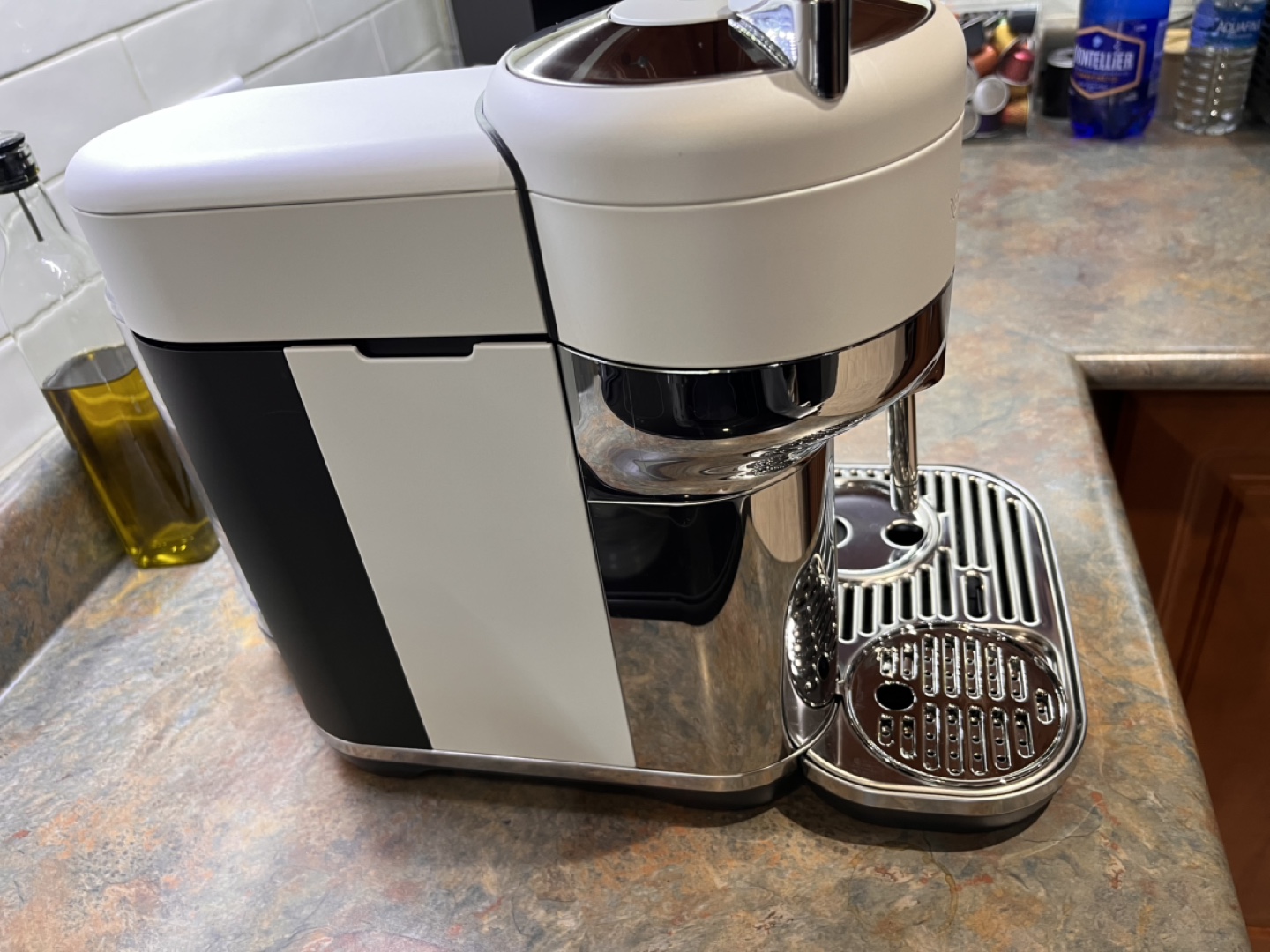 Nespresso Creatista Plus Coffee Machine - photo 4