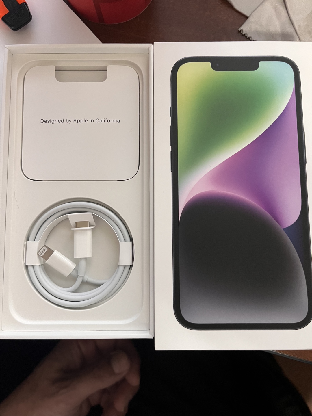 iPhone 14 - photo 2