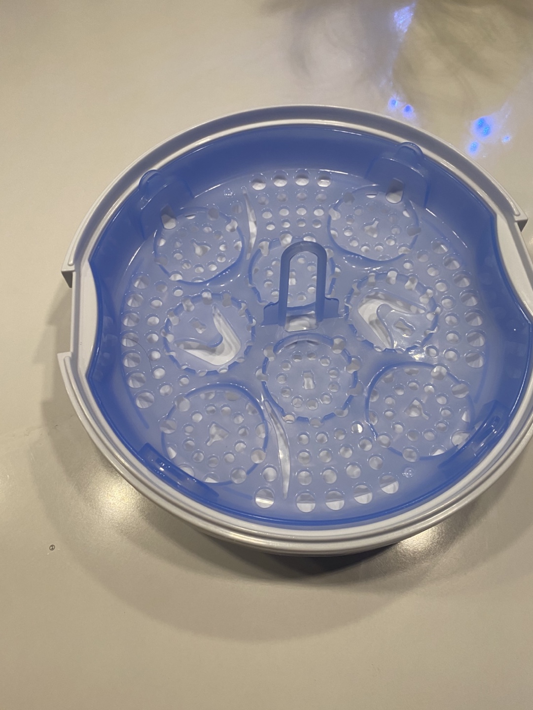 Philips Avent Baby Bottle and Pump Parts Sterilizer - photo 2