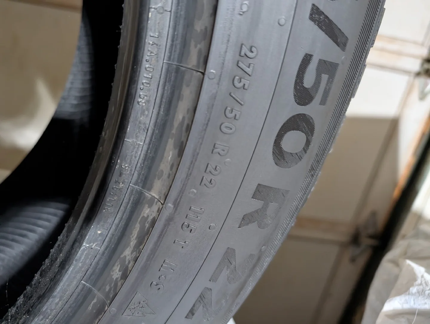 Continental Ice Contact XTRM 275/50R22 T XL Set of 4 Tires image indicator(7)