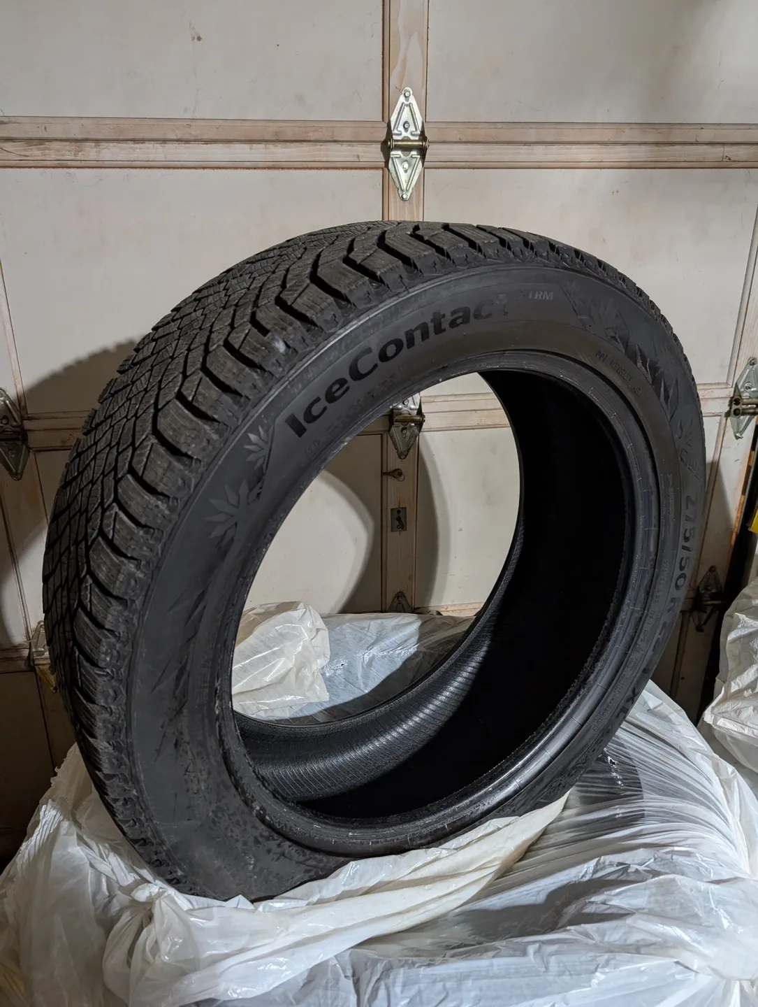 Continental Ice Contact XTRM 275/50R22 T XL Set of 4 Tires image indicator(9)