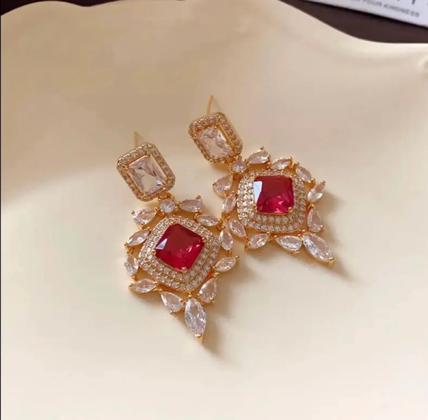 Gold tone Statement Earrings image indicator(2)