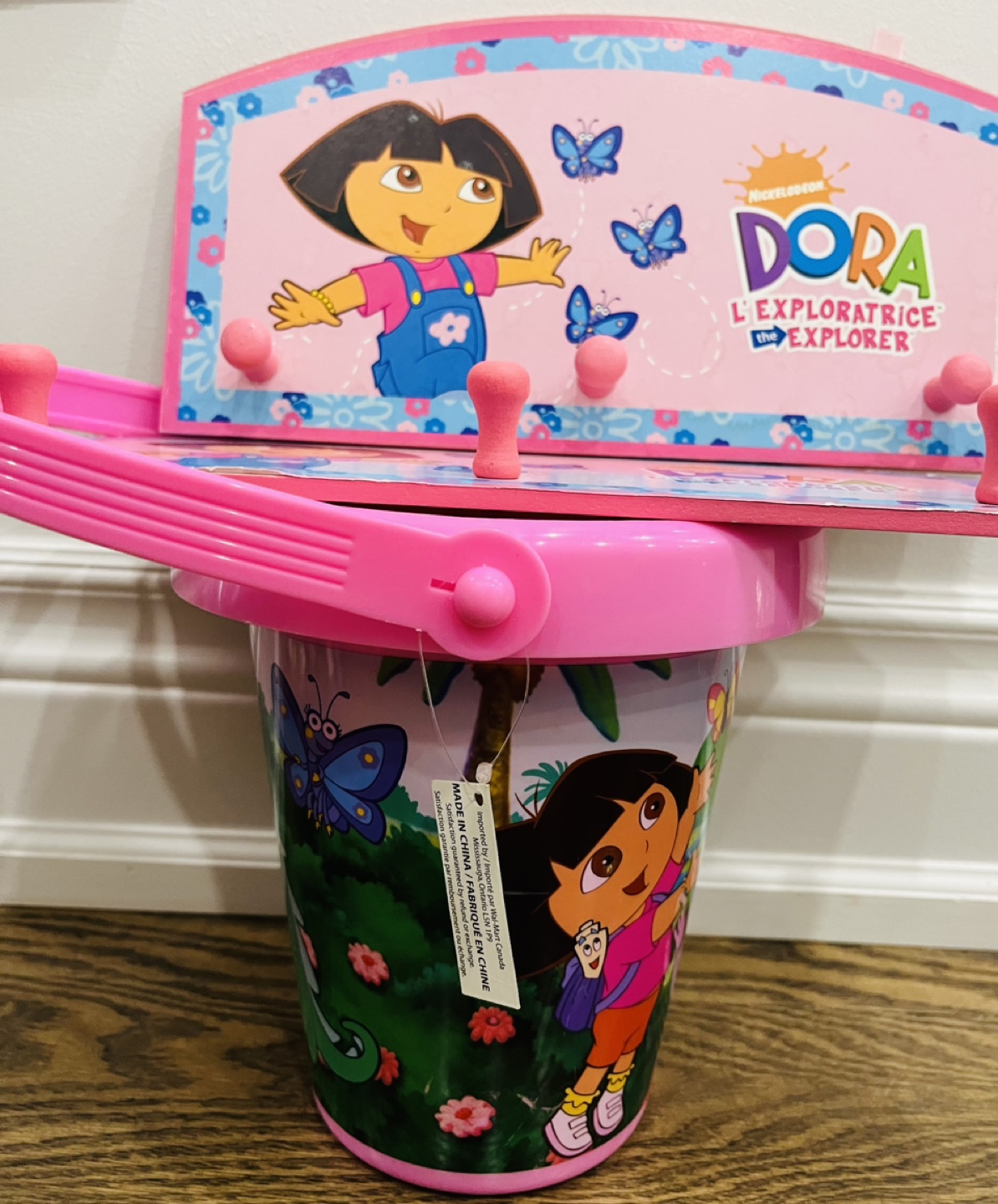 Dora the Explorer  Coat Rack and Bucket