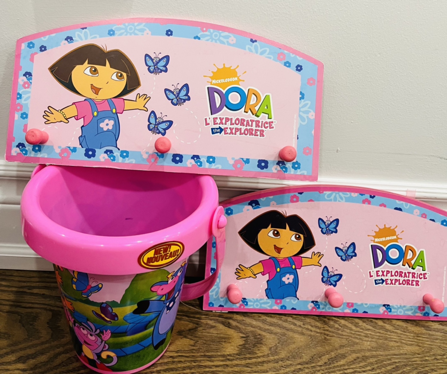 Dora the Explorer  Coat Rack and Bucket - photo 3