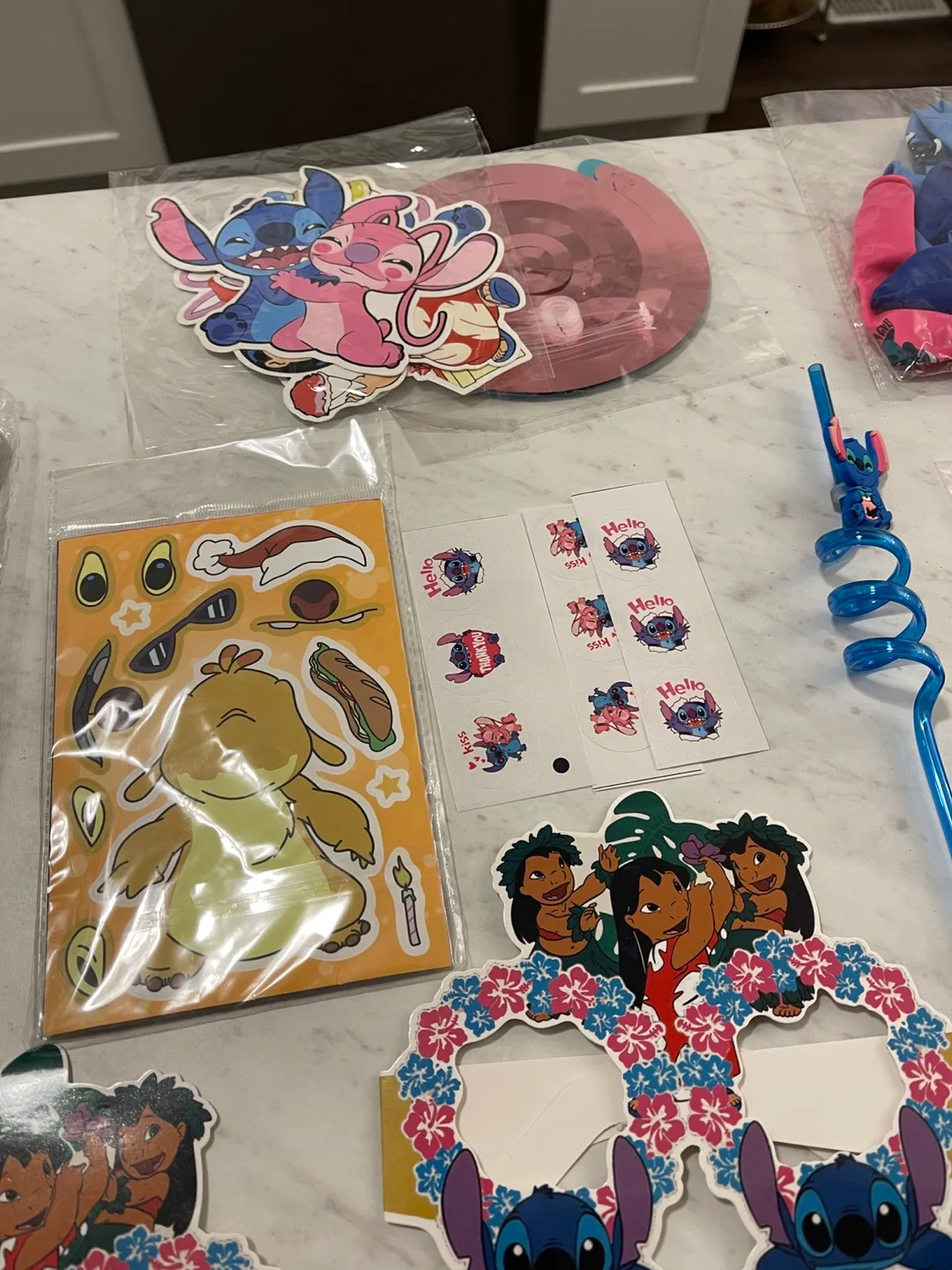 Stitch Birthday Party Supplies image indicator(6)