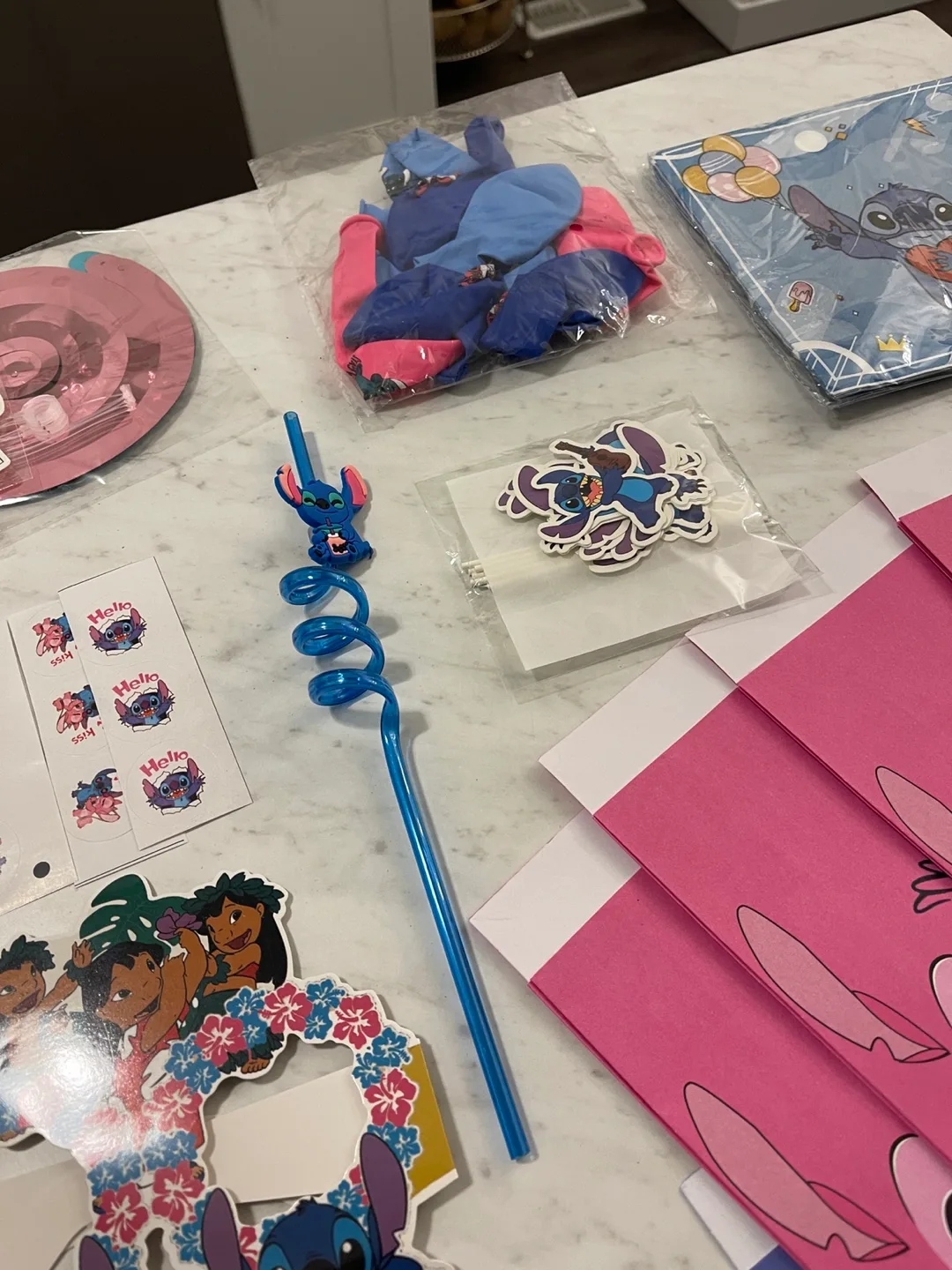 Stitch Birthday Party Supplies image indicator(7)