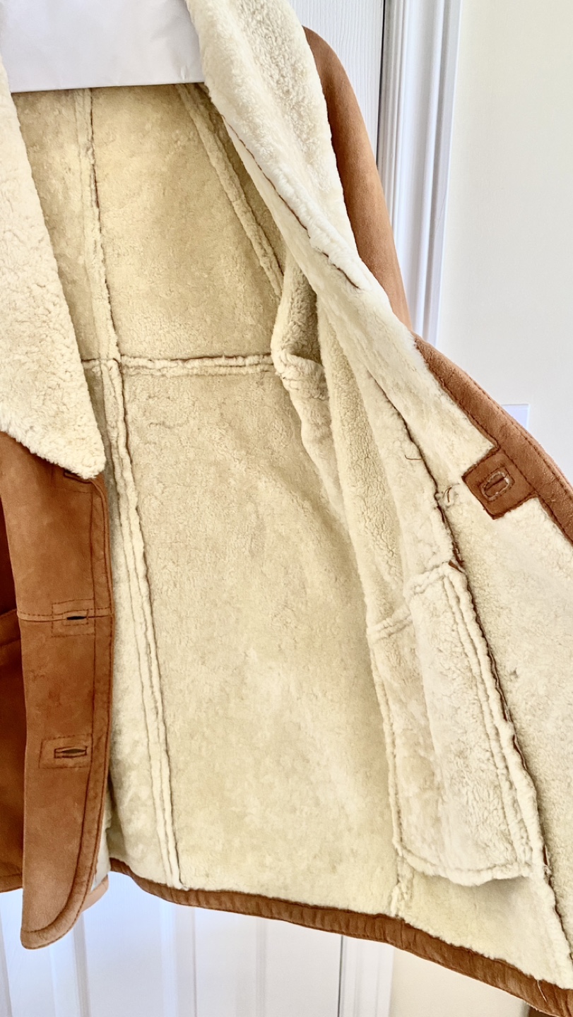 Danier Women Sheepskin Coat - photo 4