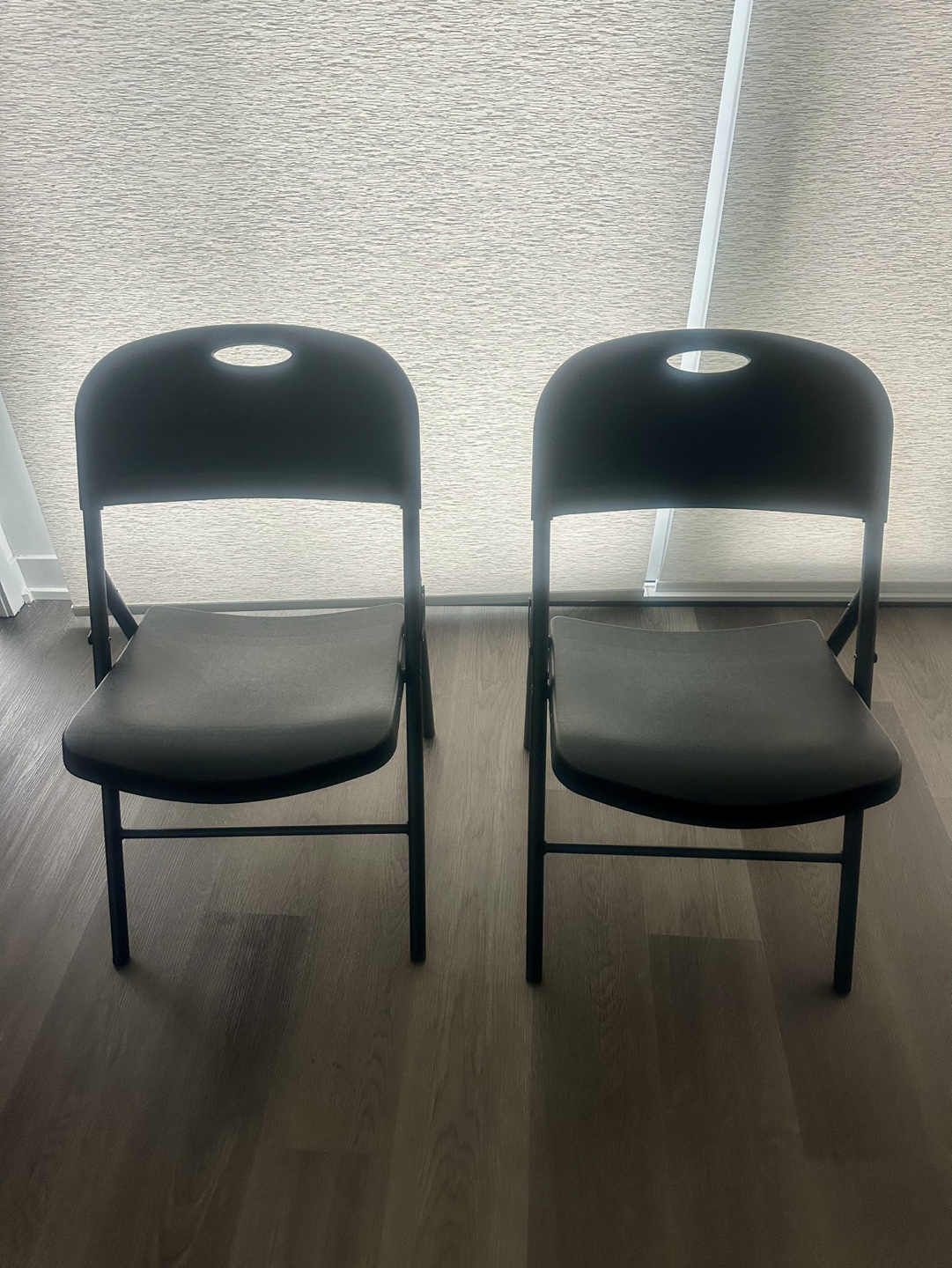 Set of 2 Folding Chairs