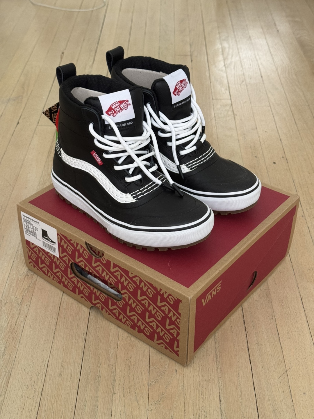 Vans Standard Issue MTE Black Winter Boots - photo 4