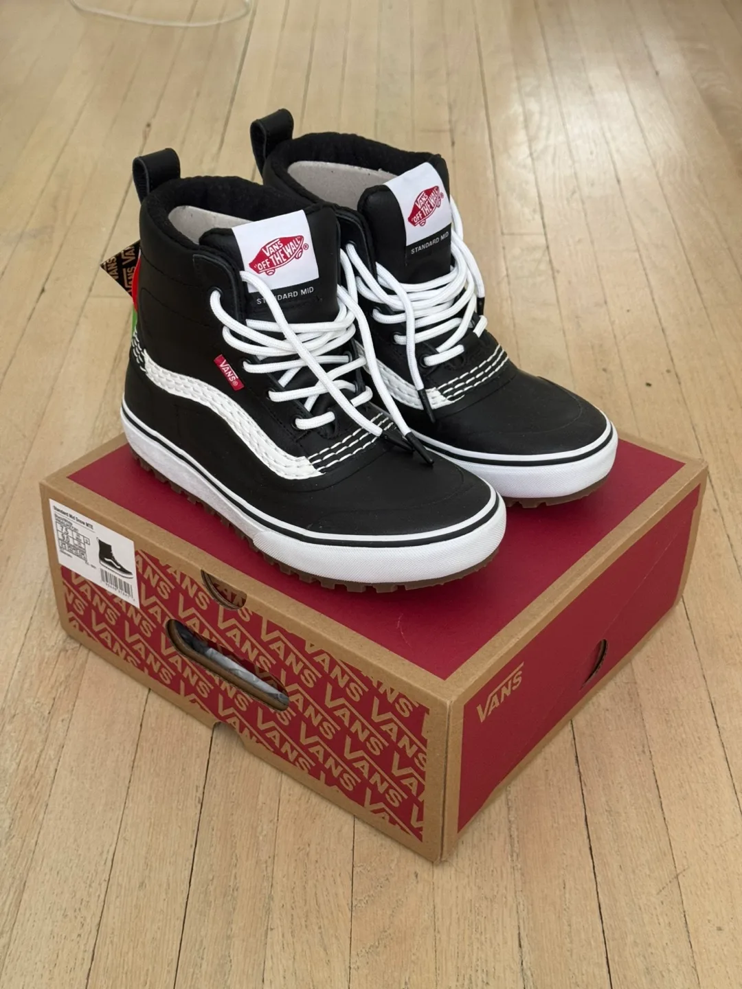 Vans Standard Issue MTE Black Winter Boots image indicator(4)