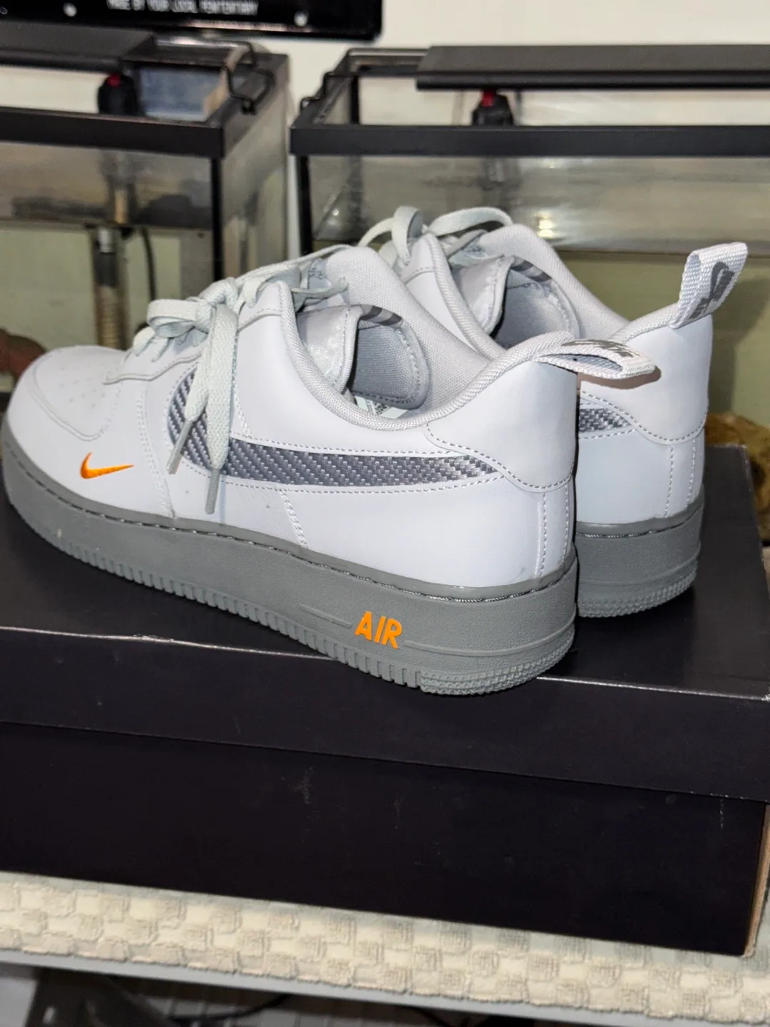 Nike Air Force 1 '07 LV8 J22 Men's 12 image indicator(6)