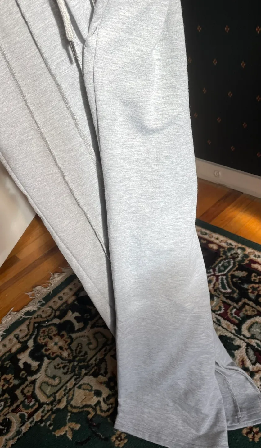 #ThriftyPicks Grey sweatpants with detail image indicator(3)