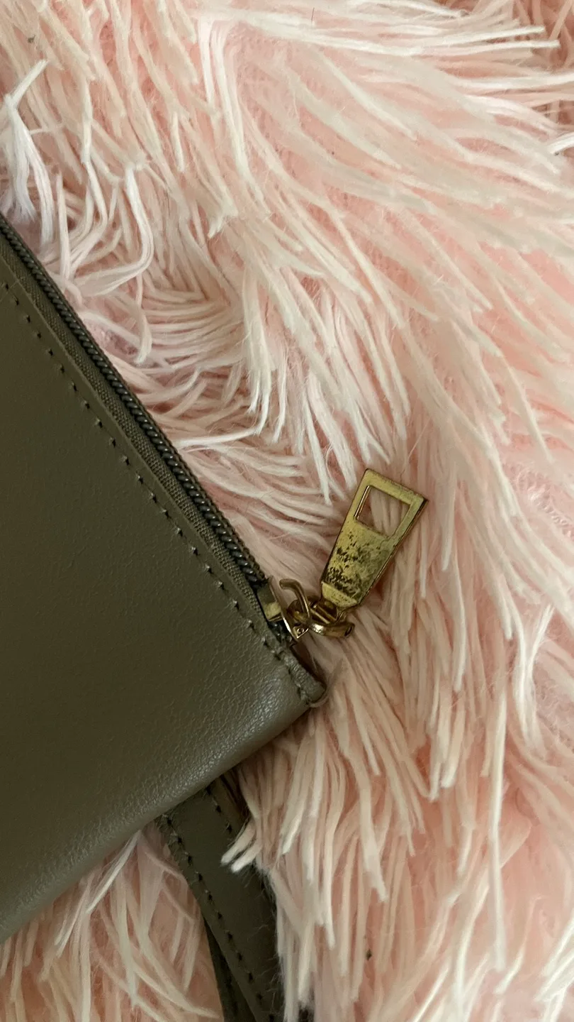 Makeup Bag for FREE image indicator(3)