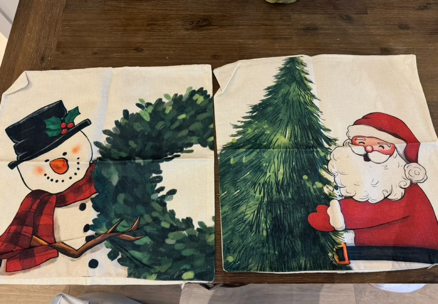 Christmas Pillow Covers #ThriftyPicks thumbnail