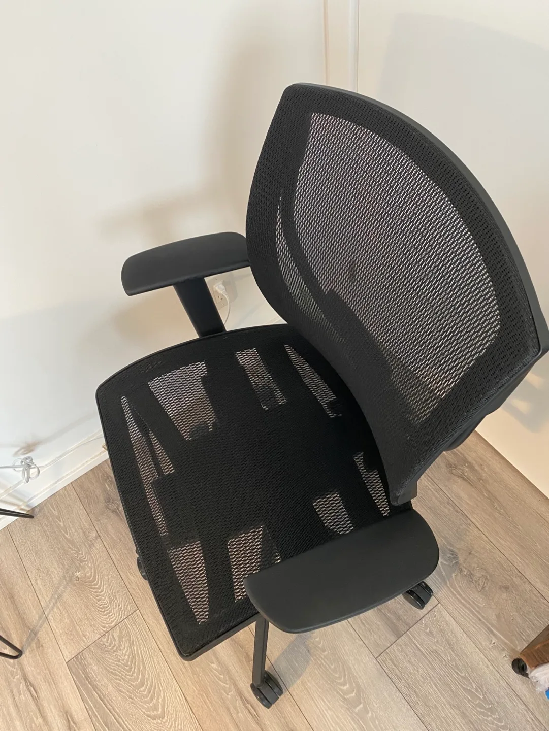IBEX All Mesh Ergonomic Office Chair image indicator(2)